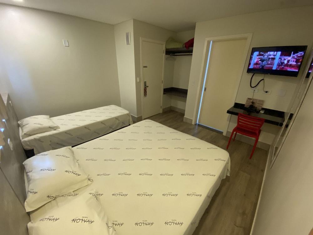 Maringá Hotel Avalon Econômico Esterno foto