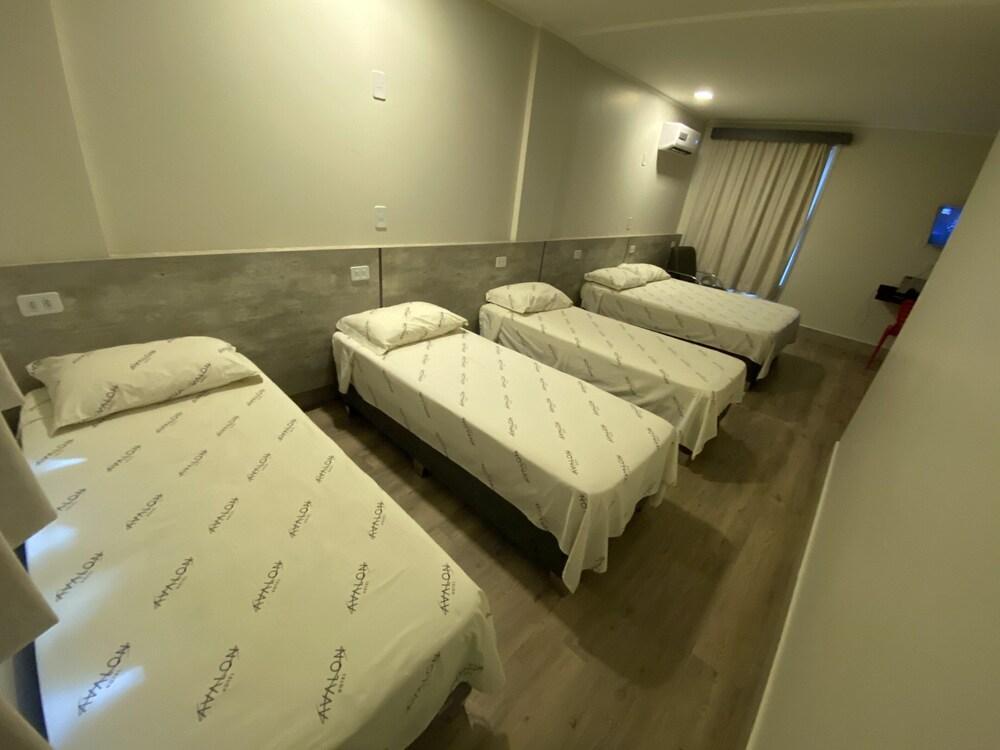 Maringá Hotel Avalon Econômico Esterno foto